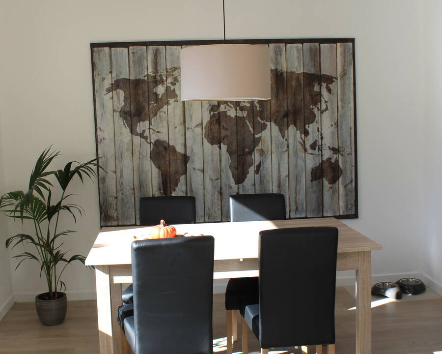 esszimmer_vorher.jpg Feng Shui-Farbkonzept in Home Office. Grün unterstützt die Veränderung und motiviert